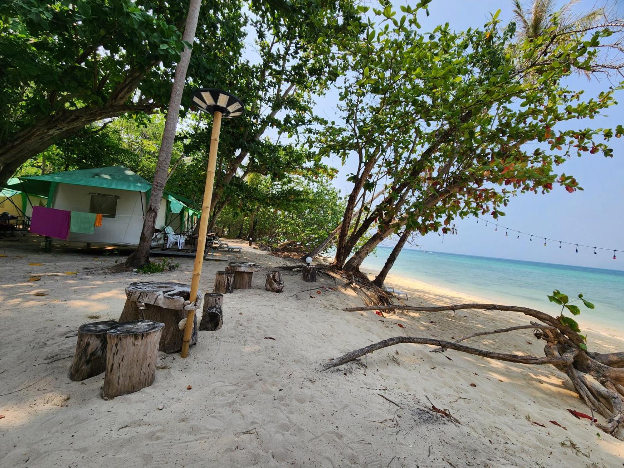 Koh Ngai Camping Restaurant @ Bar Exteriér fotografie