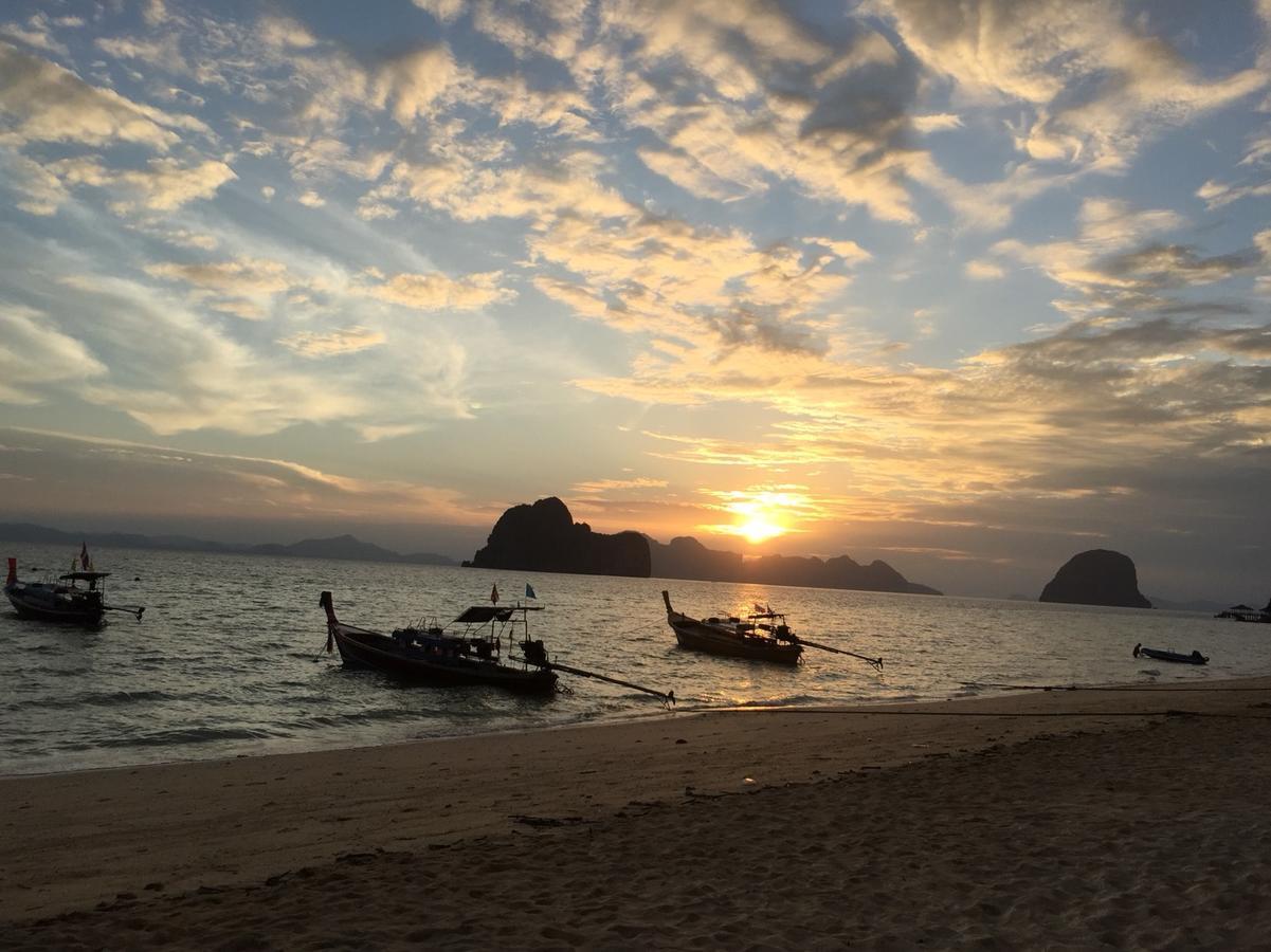 Koh Ngai Camping Restaurant @ Bar Exteriér fotografie